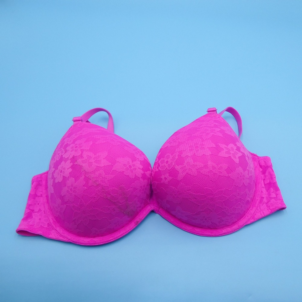 PINK Victoria's Secret Bra Womens 38C Wear Everywhere Super Push Up Pink Lace‎